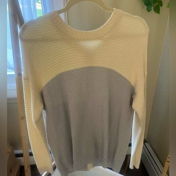 Madewell Greensboro Button Back Sweater in Antique Cream - Picture 3 of 3